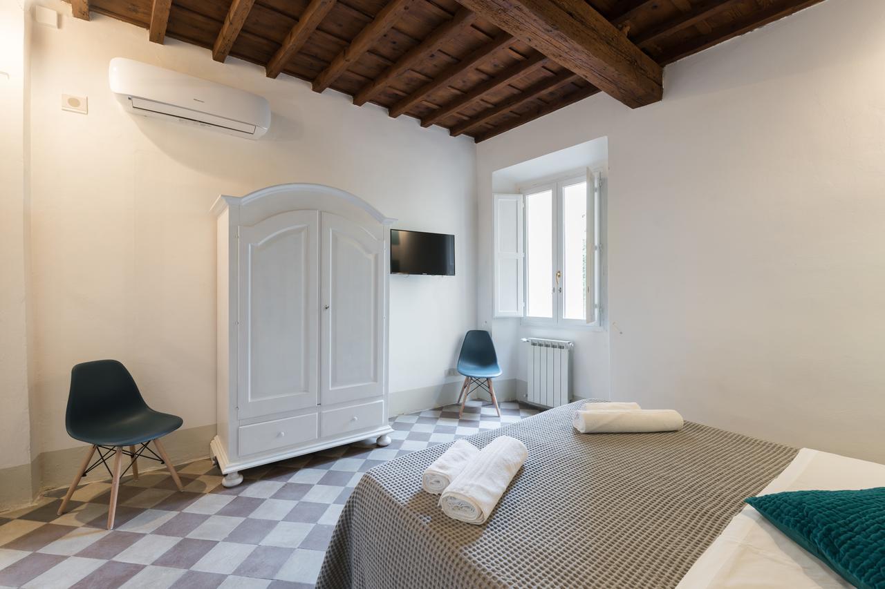 F6 - Santa Croce One Bedroom Flat For 2 Or 3 Guests Florence Luaran gambar